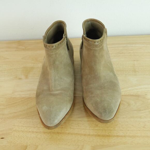 Italeau Miralda Suede Studded Ankle Bootie 37 1/2 US 7 Boho Western Italy Luxury - Picture 4 of 15